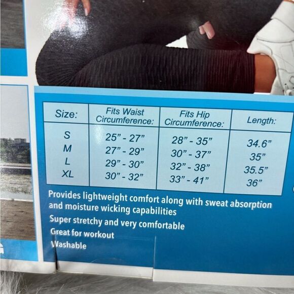 Sculpting Compression Leggings Size Large - Picture 4 of 5